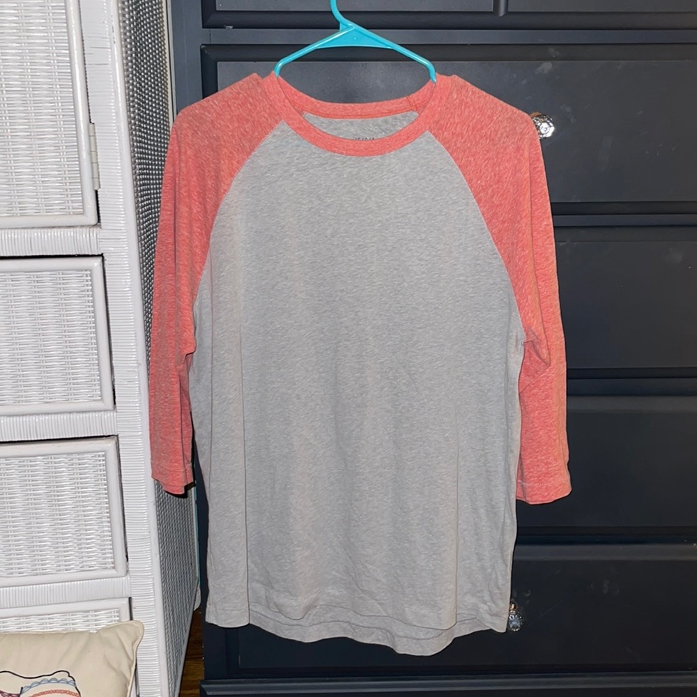 large Under Armor t shirt